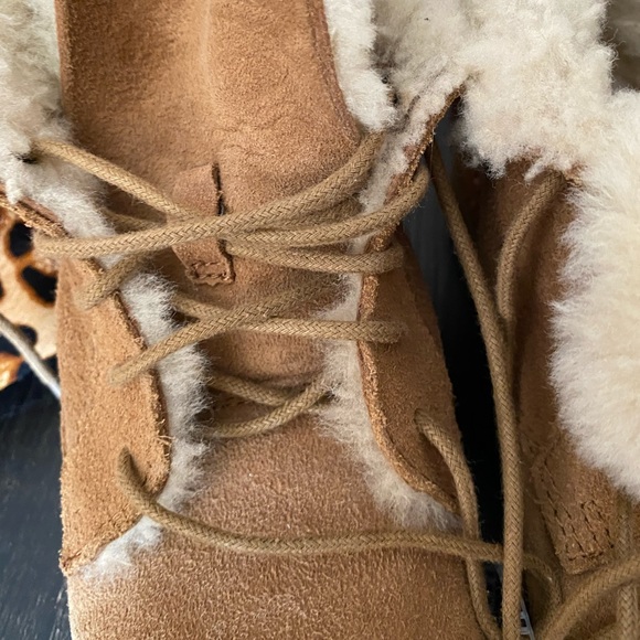 UGG booties size 6 - Picture 4 of 11